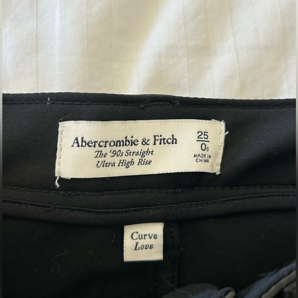 Abercrombie 90’s Straight Ultra High Rise Leather Pants - Picture 3 of 4